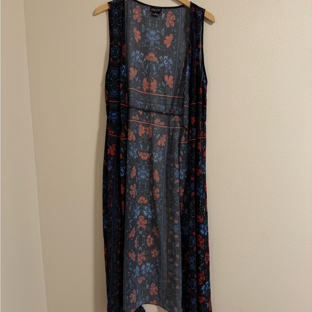 City Chic Floral Maxi shawl - Black and Red